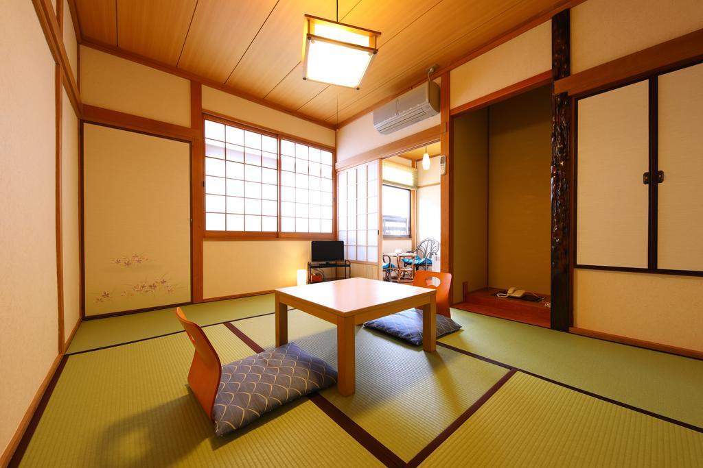 Ryokan Izumoya Yufu Esterno foto