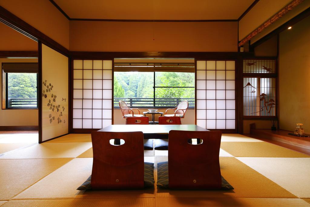 Ryokan Izumoya Yufu Esterno foto